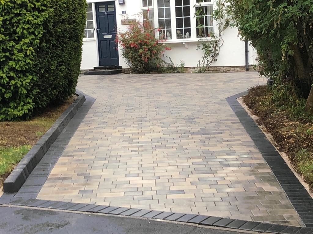 Tegula Paved Driveway Laid By BM Paving in Leighton Buzzard