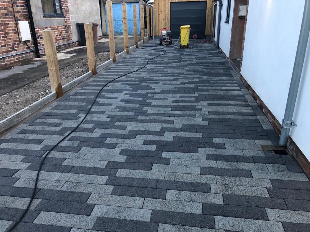 Tegula Paved Driveway Laid By BM Paving in Leighton Buzzard